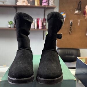 Skechers Black Fur-Lined Women's Boots